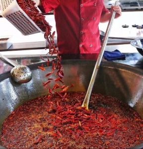 重慶火鍋底料食品廠，好的配菜，讓你彰顯男人風(fēng)范