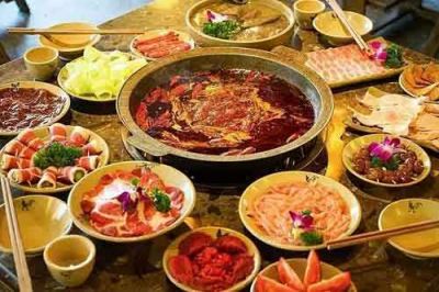 重慶牛油火鍋廠，進(jìn)補(bǔ)也是講究原則的