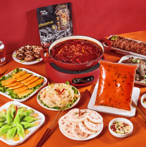 源頭廠家底料為何受火鍋店青睞？優(yōu)勢揭秘！