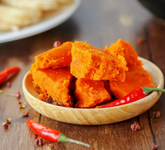 如何挑選最佳重慶火鍋底料？正宗風(fēng)味鑒別秘籍大公開(kāi)！