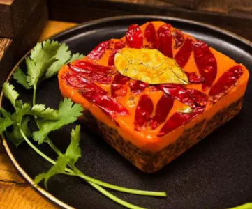 直銷低價(jià)誘惑下，火鍋底料廠家如何確保地道美味不打折？