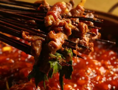 揭秘重慶串串香底料批發(fā)廠(chǎng)家：核心優(yōu)勢(shì)究竟何在？