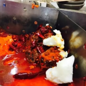 牛油紅油火鍋底料，如何巧妙去油膩，盡享清爽美味？