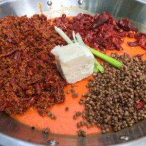 如何尋覓正宗重慶火鍋底料生產(chǎn)廠家？