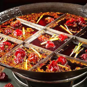 揭秘：火鍋店牛油紅油，有何獨(dú)特風(fēng)味秘密？